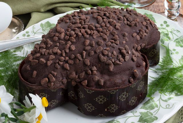 Colomba with choccolate
